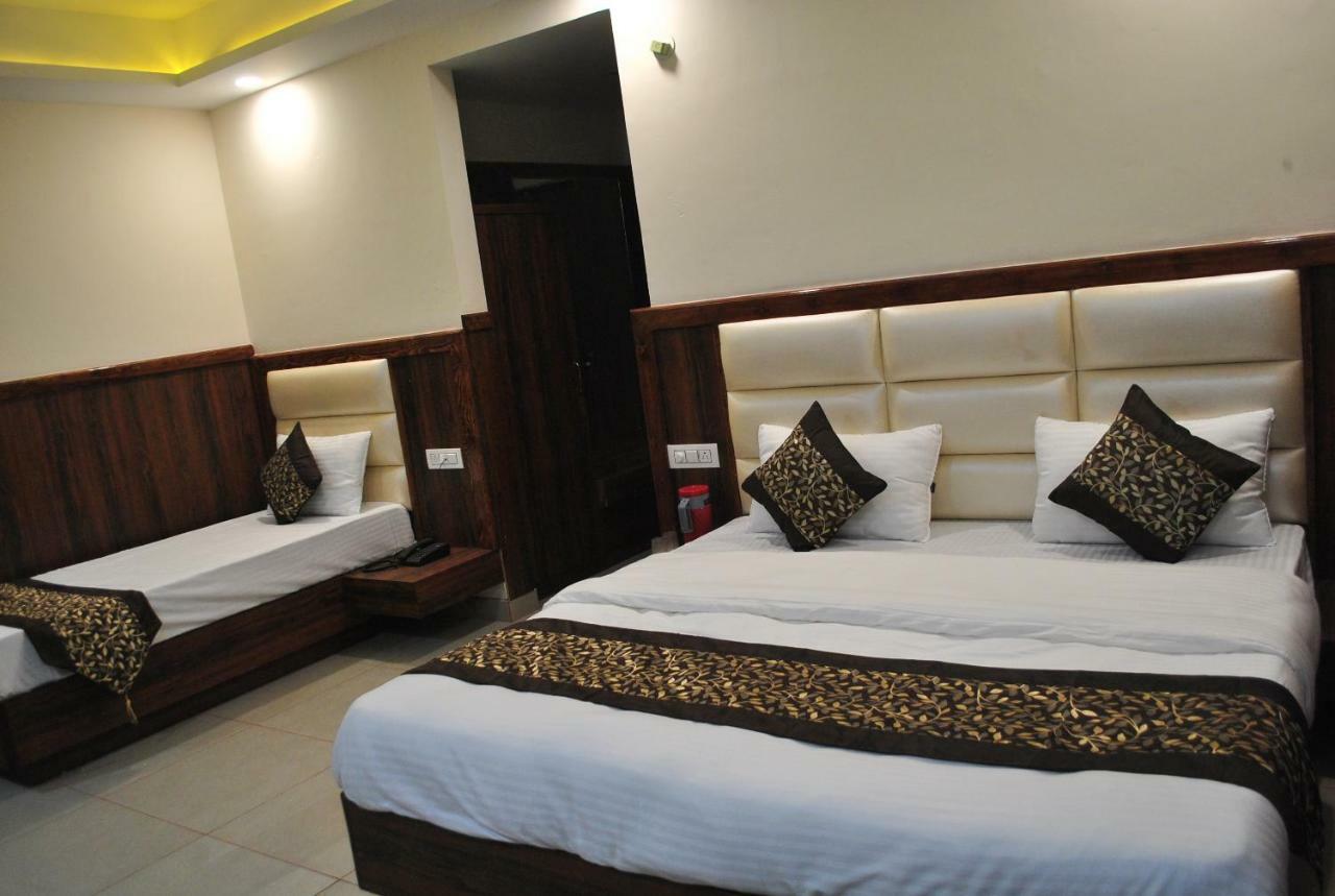 Hotel Vaishno Devi Heights Katra  Exterior photo
